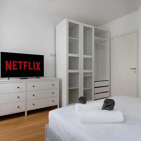 Saba, Stile E Parcheggio In Centro A Appartement Triëst